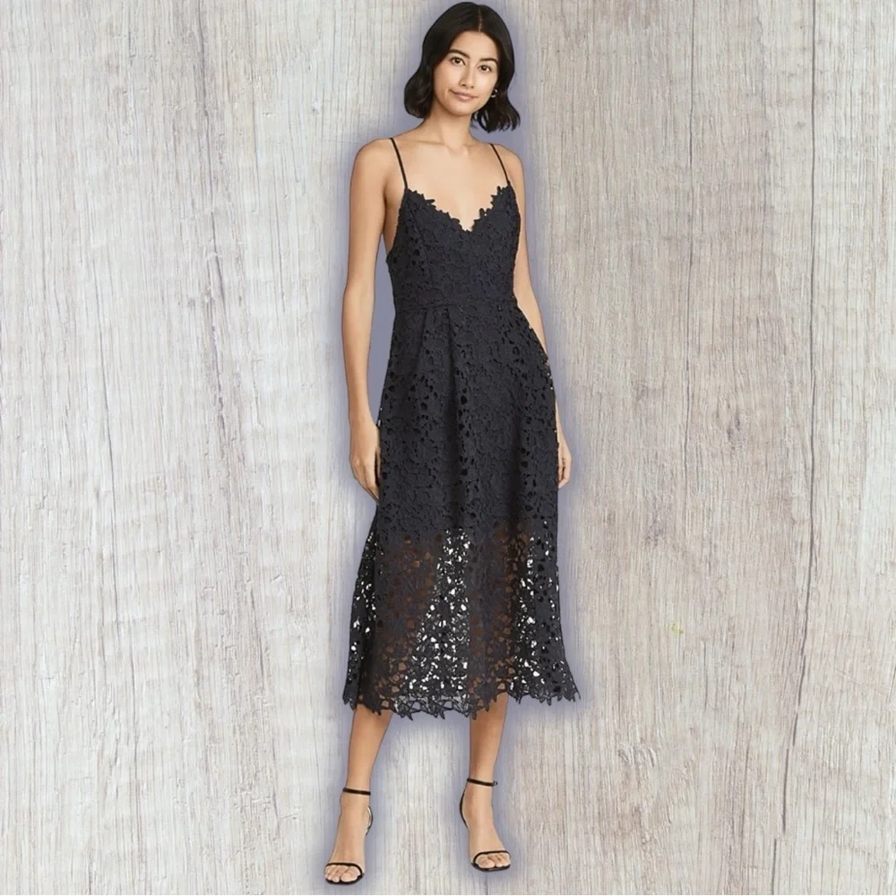 ASTR The Label Navy Blue ‘Lace Illusion Midi Dress’ Size Small - Picture 4 of 16